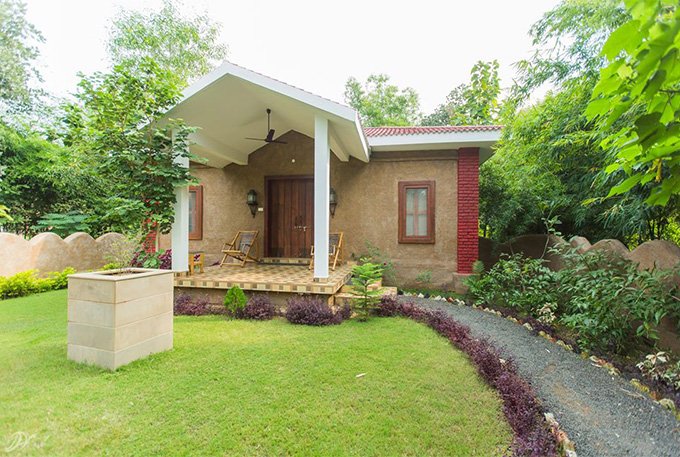 Lemon Tree Wildlife Resort in Bandhavgarh Lemon Tree Wildlife Resort in Bandhavgarh